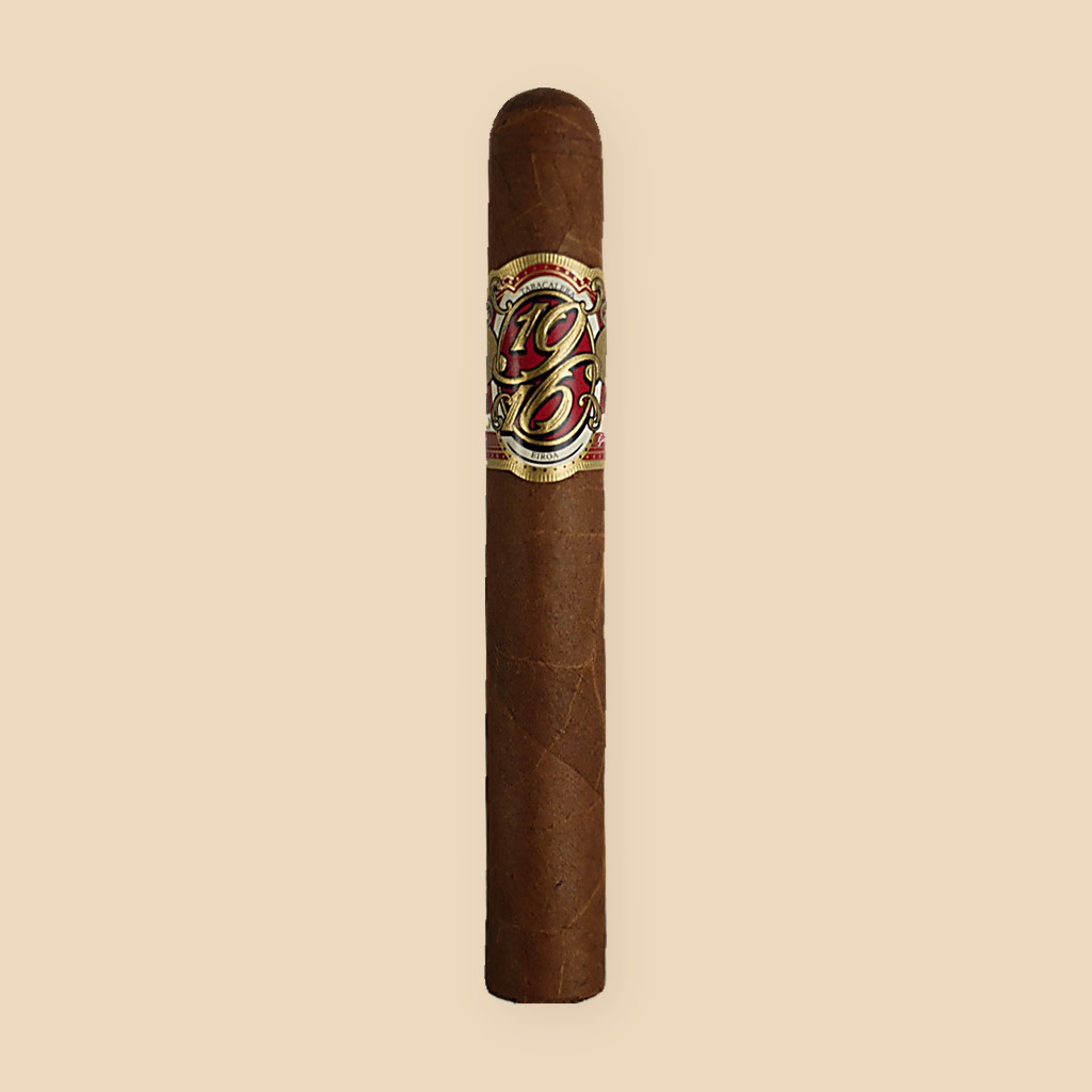 The 1916 Tabacalera Eiroa cigar in the Toro size